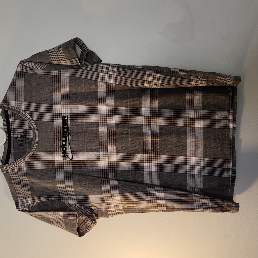 Hollister shirts Grey plaid Hollister tee size small